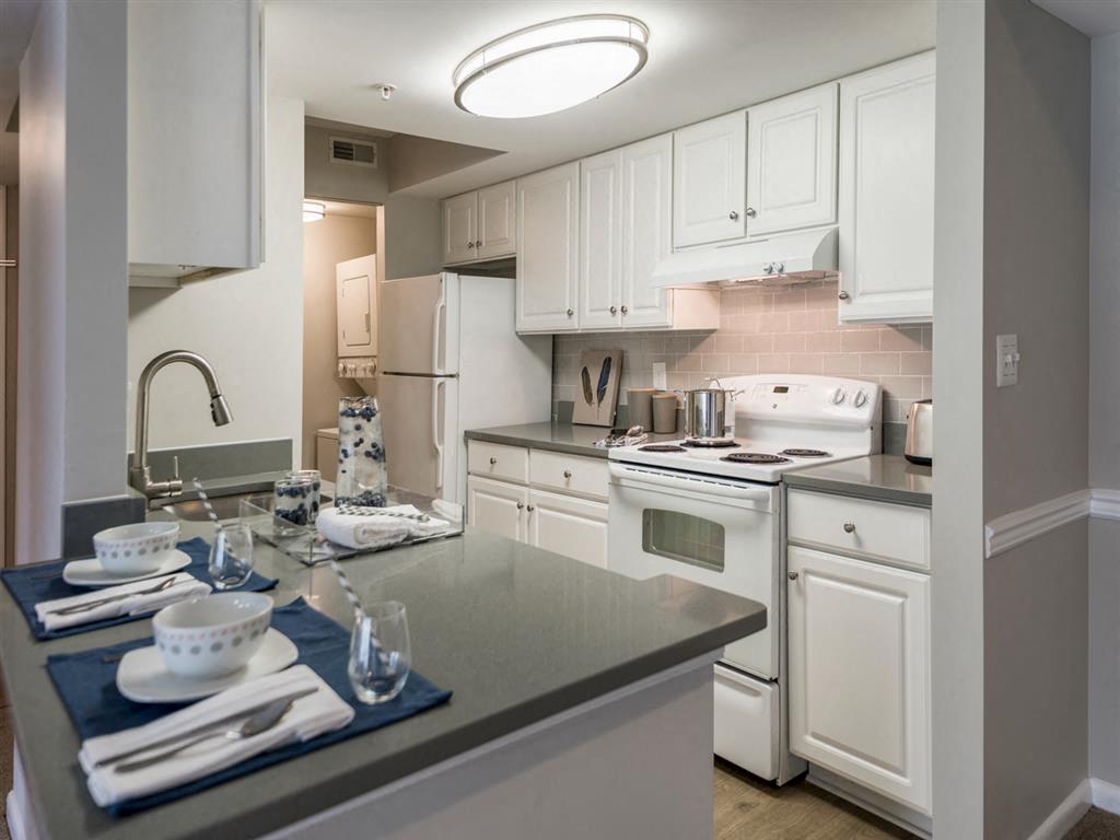 Sherwood Crossing Apartments in Elkridge, MD