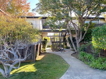 420 James Road 1-2 Beds Apartment for Rent - Photo Gallery 4
