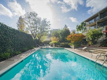 220 Palo Alto Avenue 1-2 Beds Apartment for Rent - Photo Gallery 3