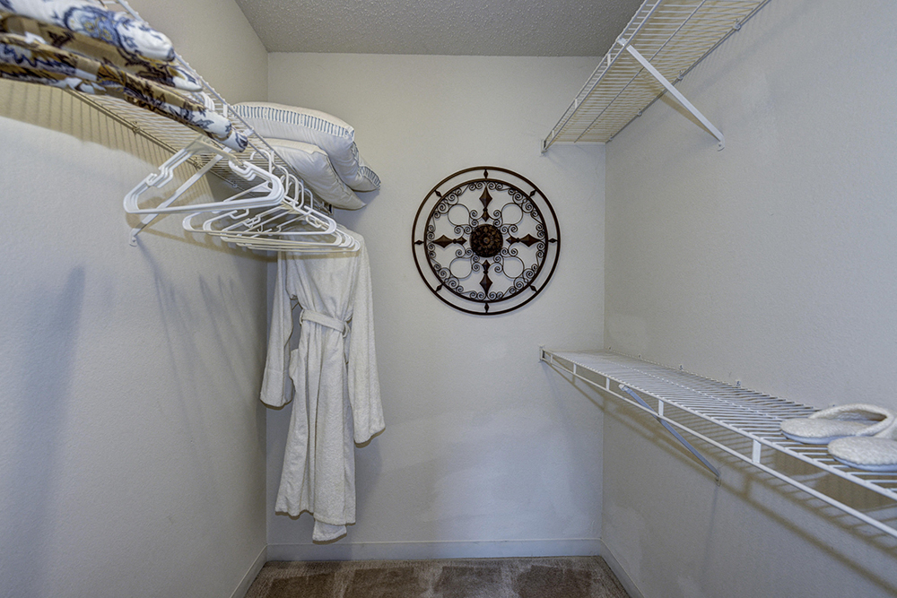 Milestone Apartments