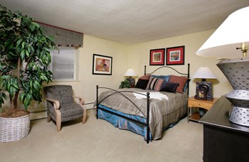 Master Bedroom at Fairlawn Apartments SoMa Apartments Mattapan Large Apartment - Photo Gallery 6