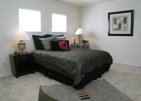 Florence Square | Aurora Apartments