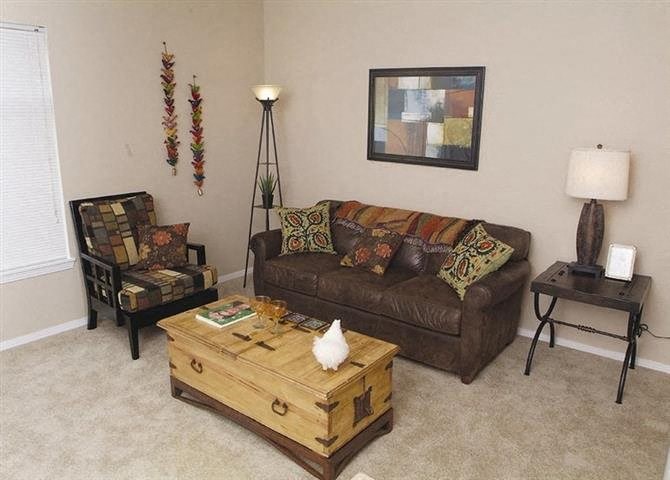 Florence Square | Aurora Apartments