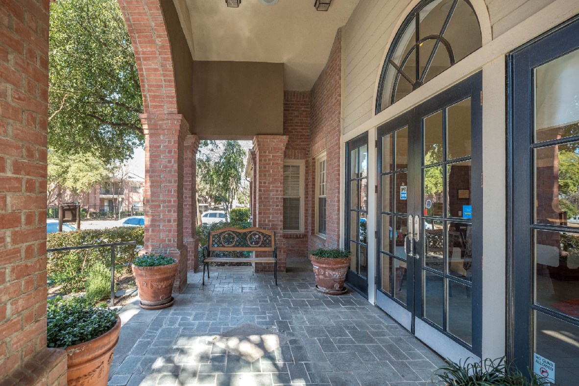 Lakeshore at Preston Apartments in Plano, TX