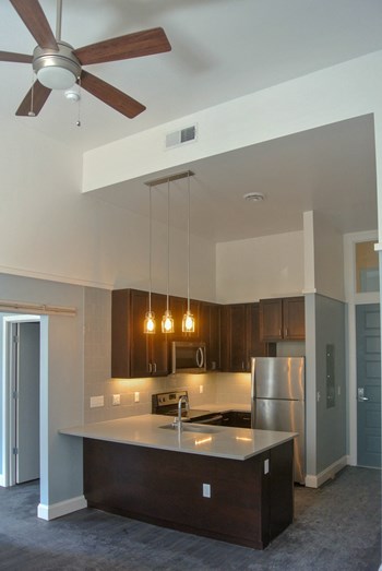 4836 Hatfield Street Studio-2 Beds Apartment for Rent - Photo Gallery 5