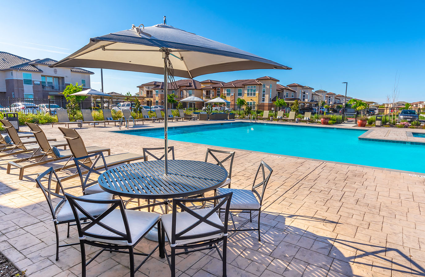 Vasari Apartments Elk Grove Apartments Pool