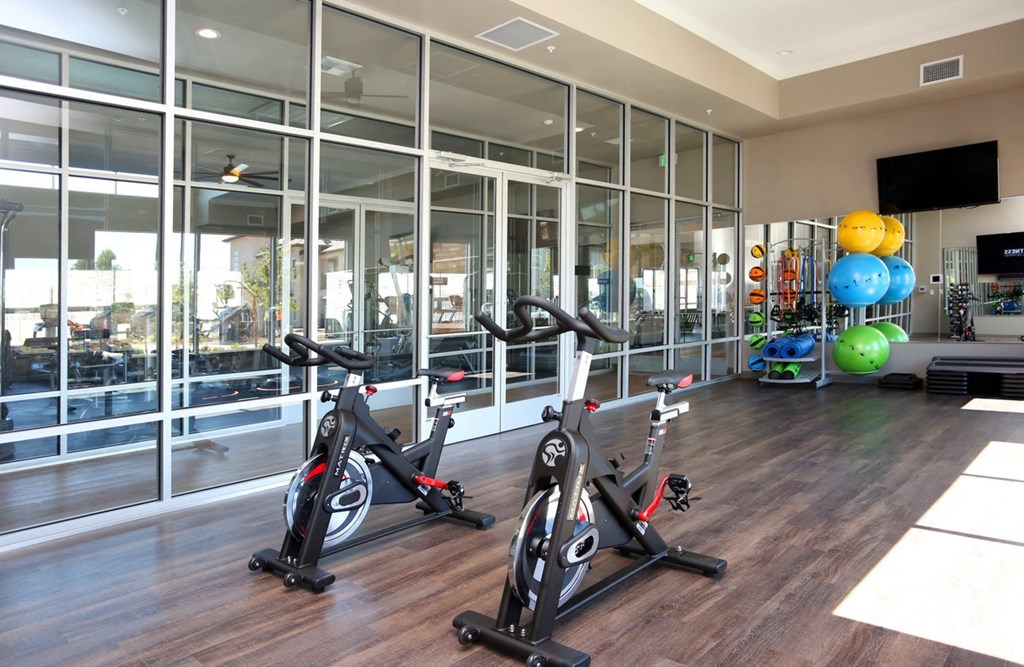 Vasari Apartments Elk Grove Gym