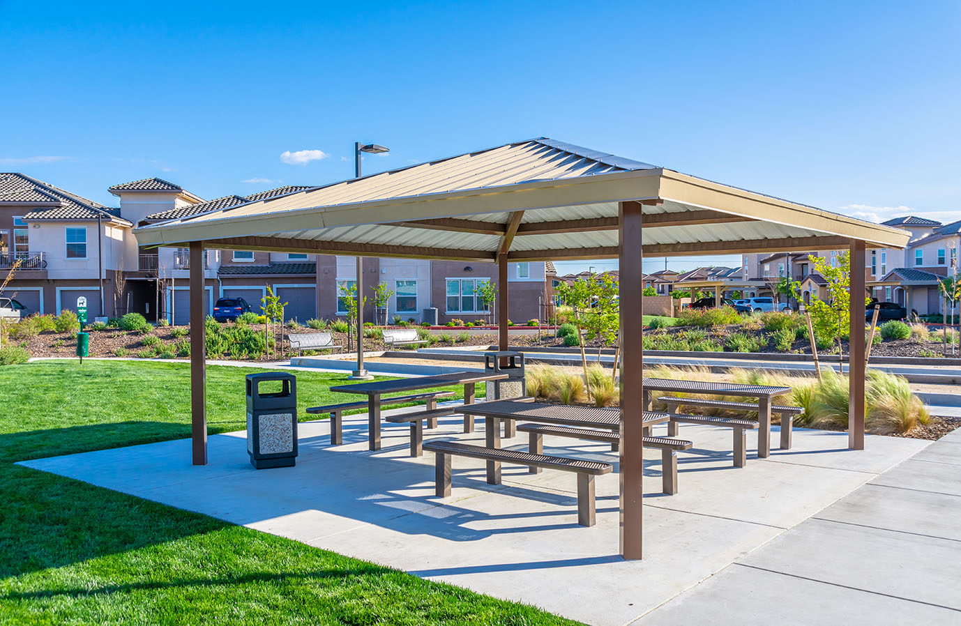 Vasari Apartments Elk Grove Seating