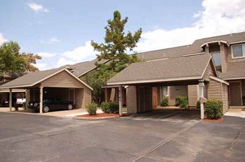 8130 South Lakewood Place 1-3 Beds Apartment for Rent - Photo Gallery 4