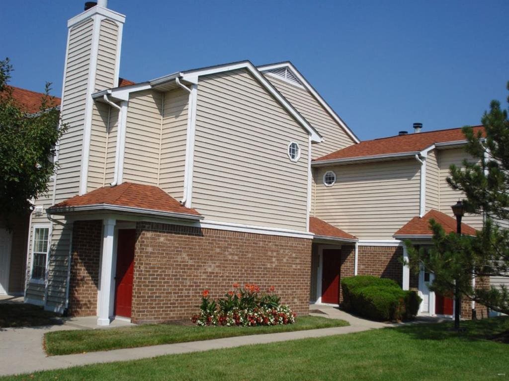 Photos and Video of Sunlake Apartments in Fishers, IN