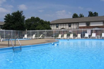 4700 East Riverside Drive 1-3 Beds Apartment for Rent - Photo Gallery 5