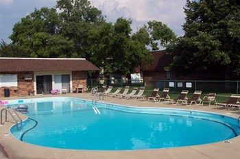 1833 Seven Pines Road 1-2 Beds Apartment for Rent - Photo Gallery 4