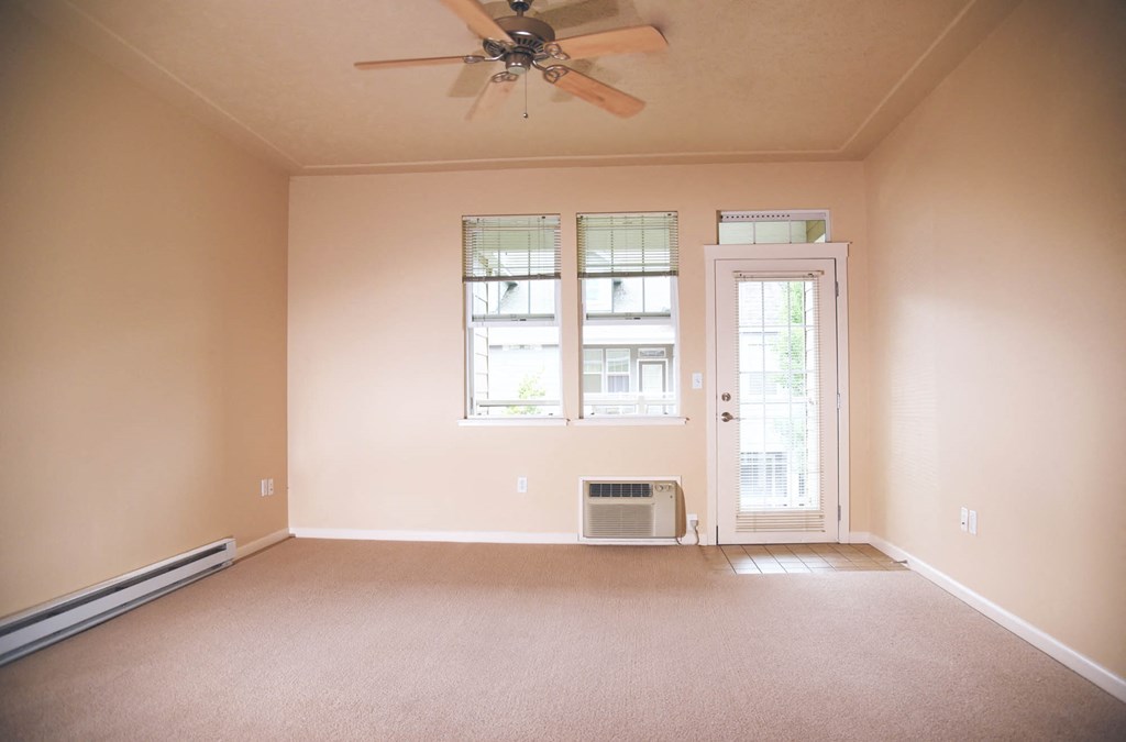 Wall-To-Wall Carpeting at Artisan Apartments, Spokane, WA