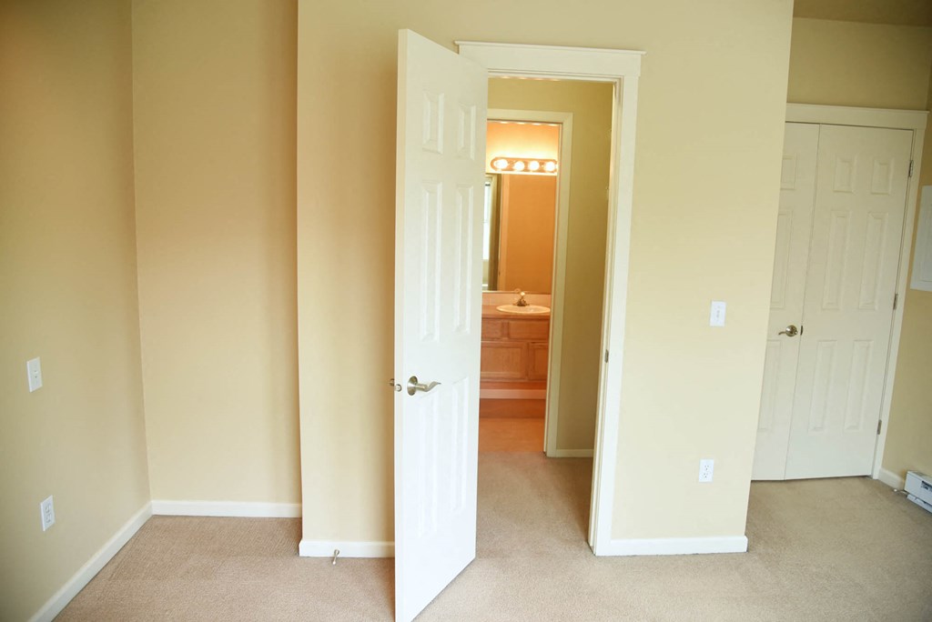 Large Closet View at Artisan Apartments, Washington, 99223