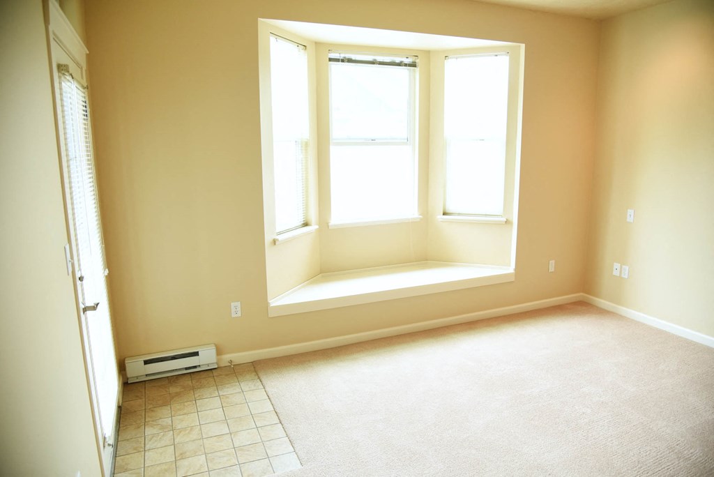 Expansive Windows at Artisan Apartments, Spokane, WA