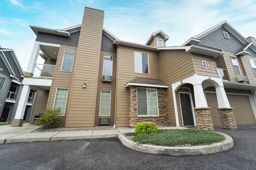 Elegant Exterior View at Artisan Apartments, Spokane