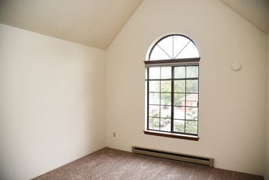 Expansive Window at Parc Grand Apartments, Washington, 99203