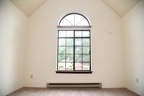 Expansive Windows For Natural Light at Parc Grand Apartments, Spokane, WA, 99203