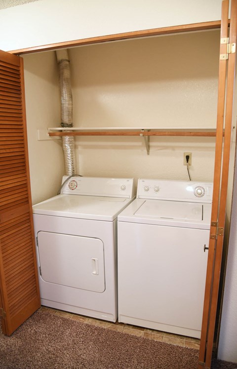 Stacked Washer/Dryer at Parc Grand Apartments, Washington, 99203