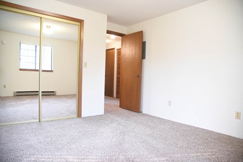 Carpeted Bedroom at Parc Grand Apartments, Spokane, Washington
