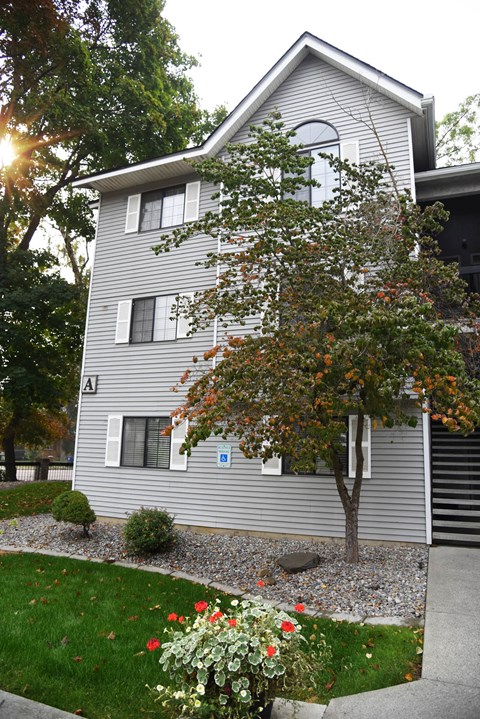 Property Exterior at Parc Grand Apartments, Washington, 99203