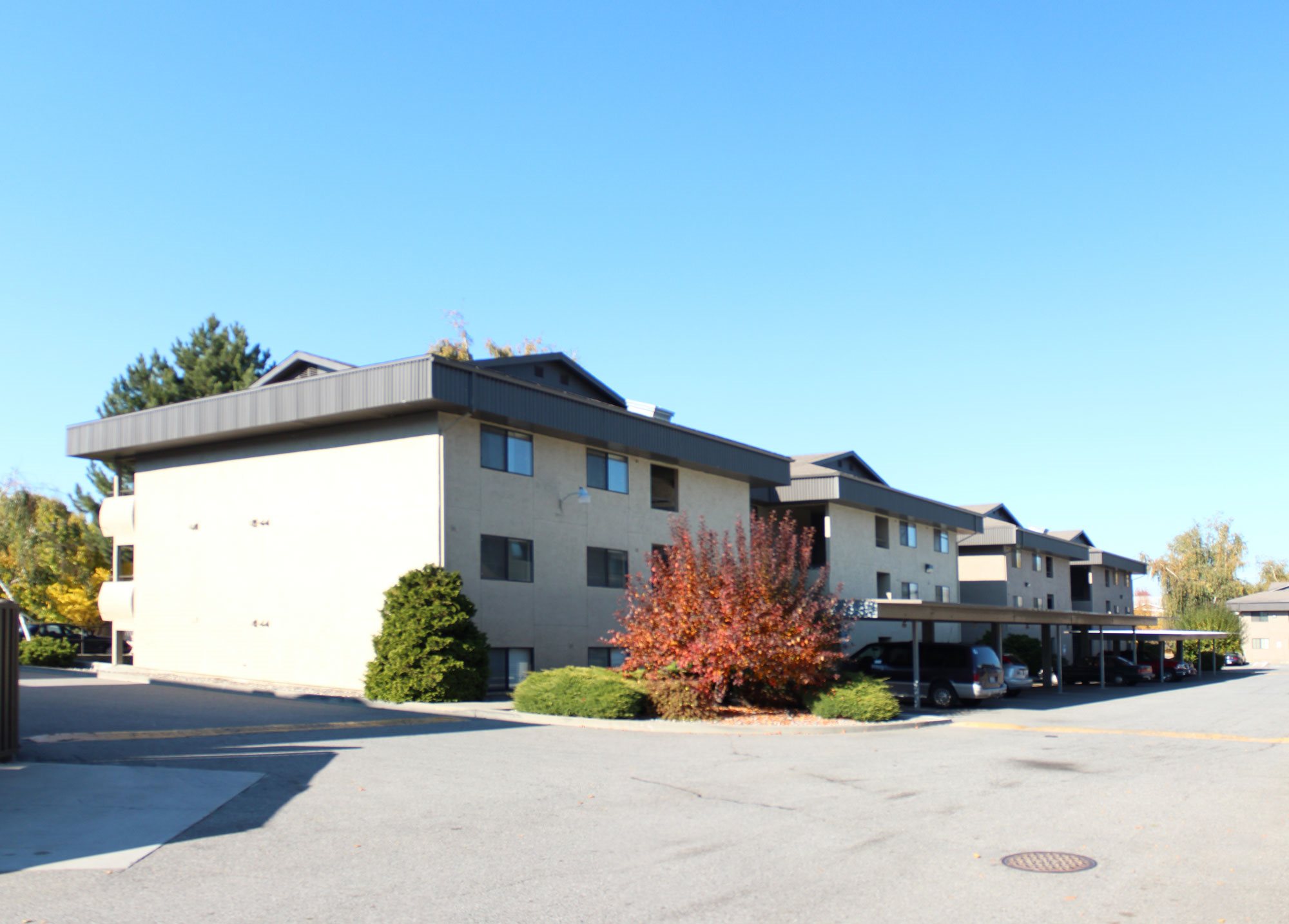 Photos and Video of Sullivan Court Apartments in Spokane Valley WA