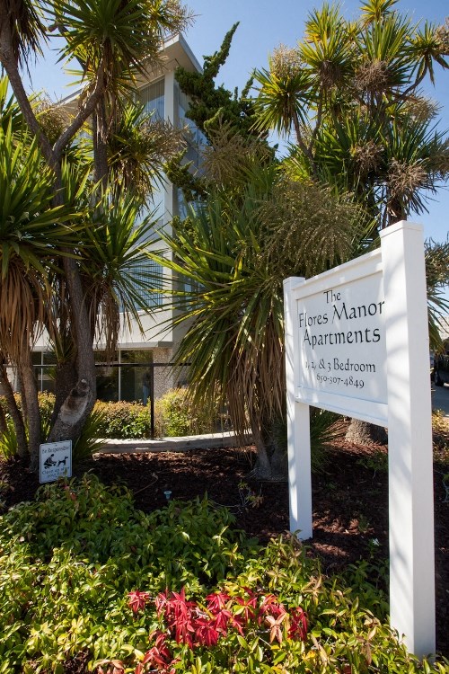Flores Manor Apartments