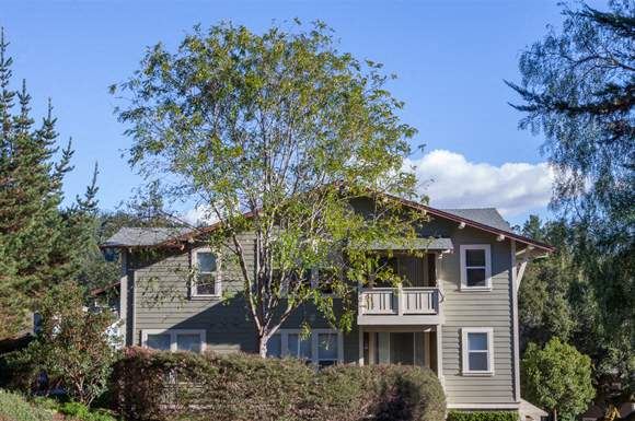 Exterior view of balcony - Photo Gallery