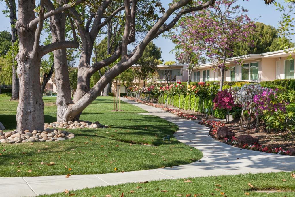 Photos And Video Of Gardens Of Fontainbleu In Cupertino Ca