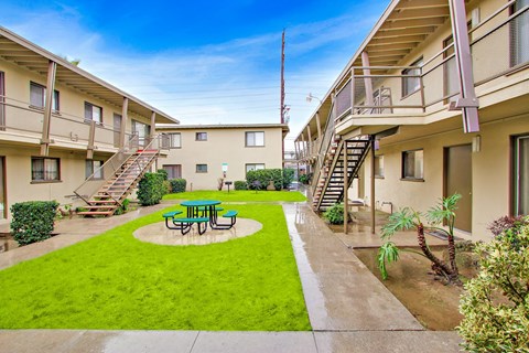 Glen haven courtyard