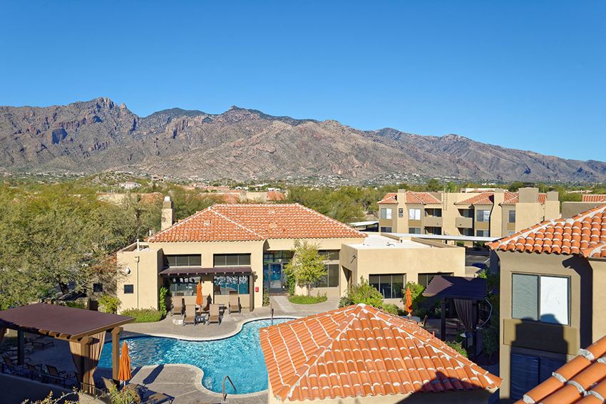 Scenic Catalina Foothill Views at La Paloma Apartments Tucson AZ - Photo Gallery 1