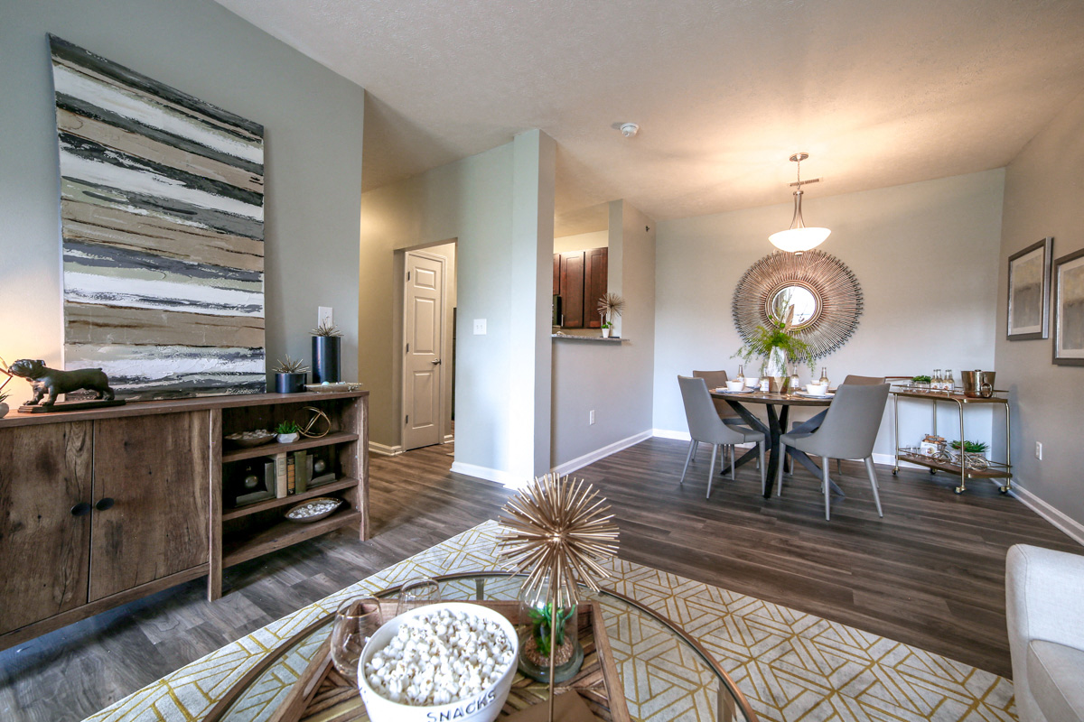 Champion Farms Apartments, 3700 Springhurst Blvd, Louisville