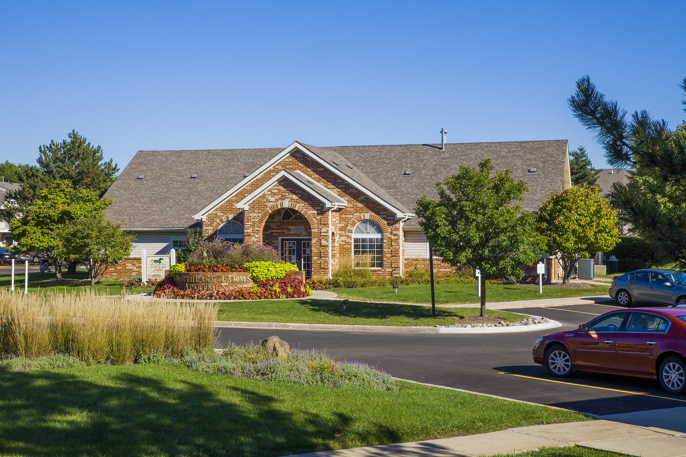 exterior driveway amenity center 