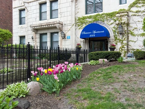 the building in which the hotel is located