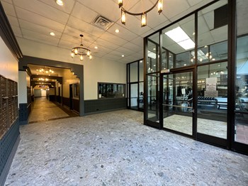 869 W. Buena Ave. Studio-2 Beds Apartment for Rent - Photo Gallery 3
