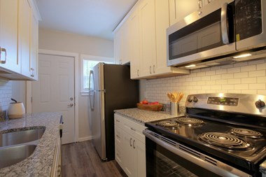 1212 Brush Creek Blvd. 2 Beds Apartment for Rent - Photo Gallery 1