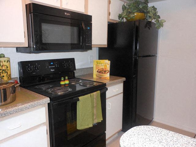 6800 S Cockrell Hill Road 1-3 Beds Apartment for Rent - Photo Gallery 1