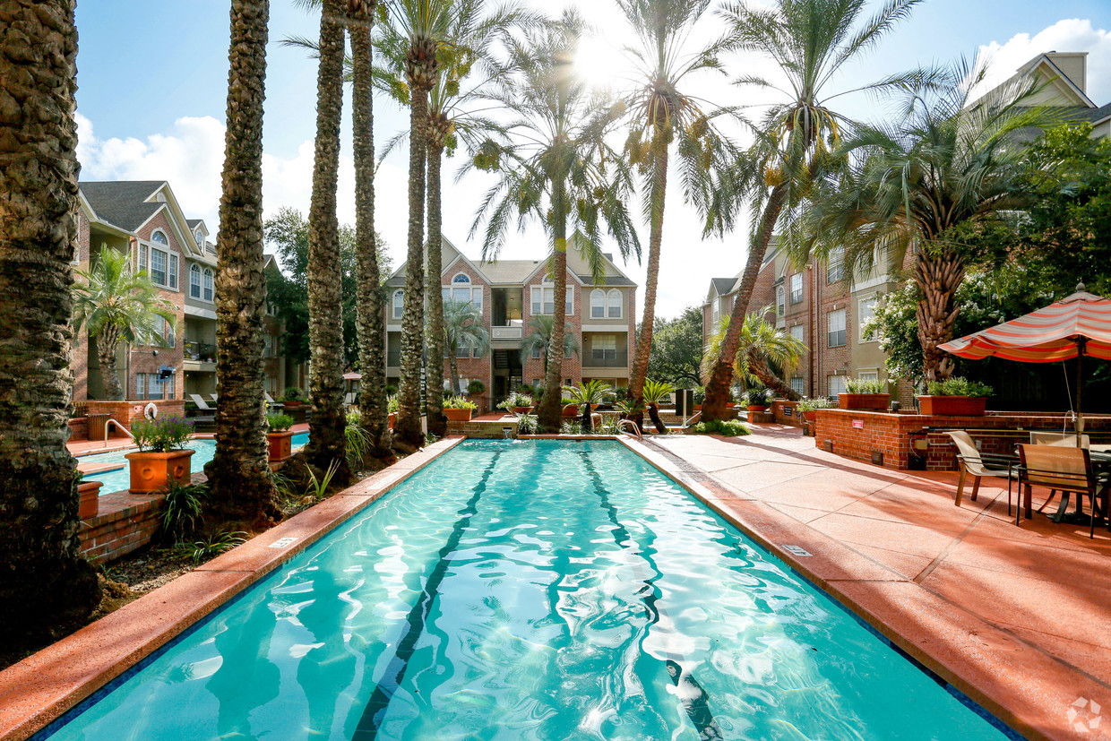 Discover Houston Apartments The Village at Bellaire Photo Gallery