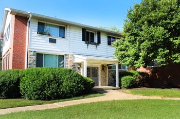 3183 Mayridge Court, #4 2 Beds Apartment for Rent Photo Gallery 1