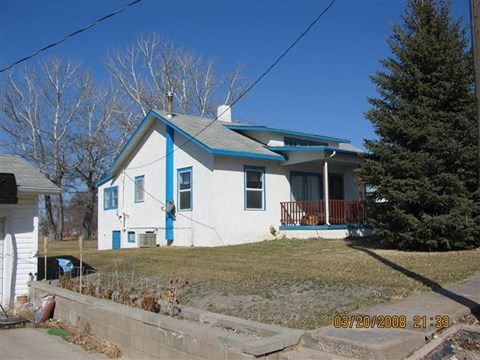 612 Center Ave 3 Beds Apartment for Rent