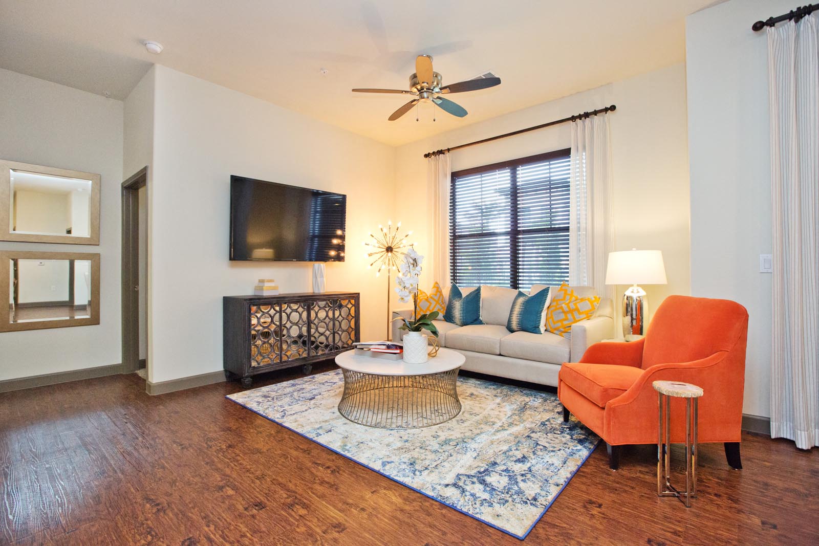 ARIUM Spring Crossing