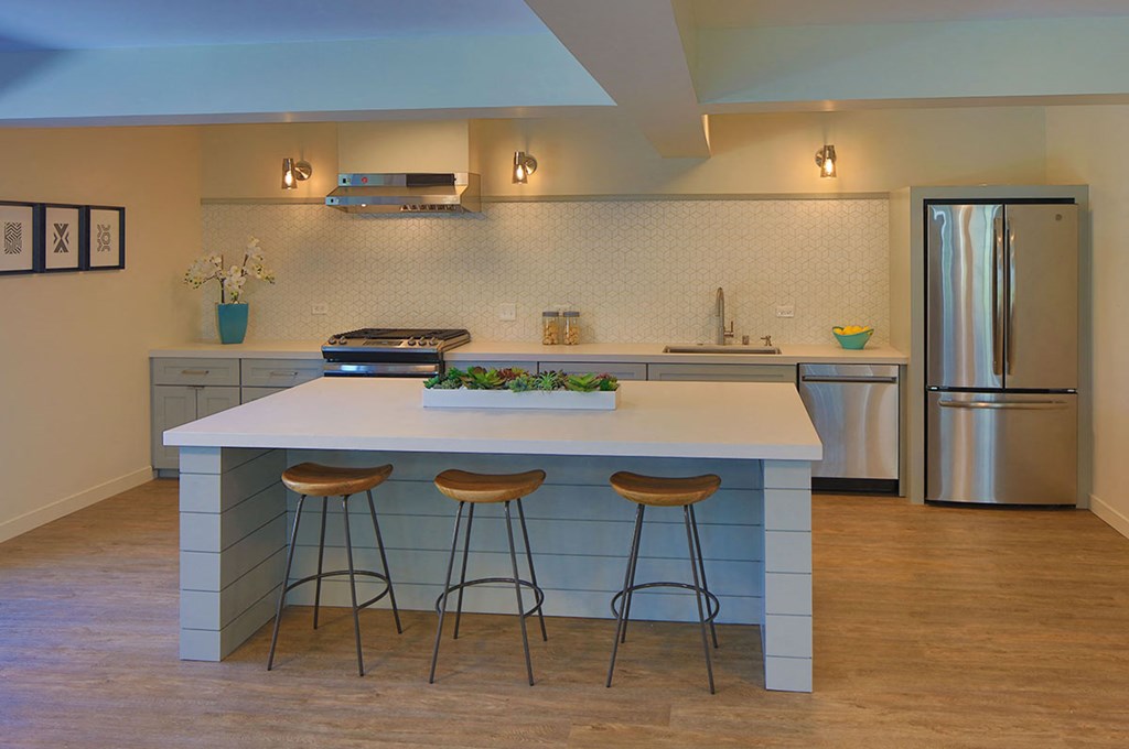 Clubhouse kitchen  l Fremont Ca Apartments for rent