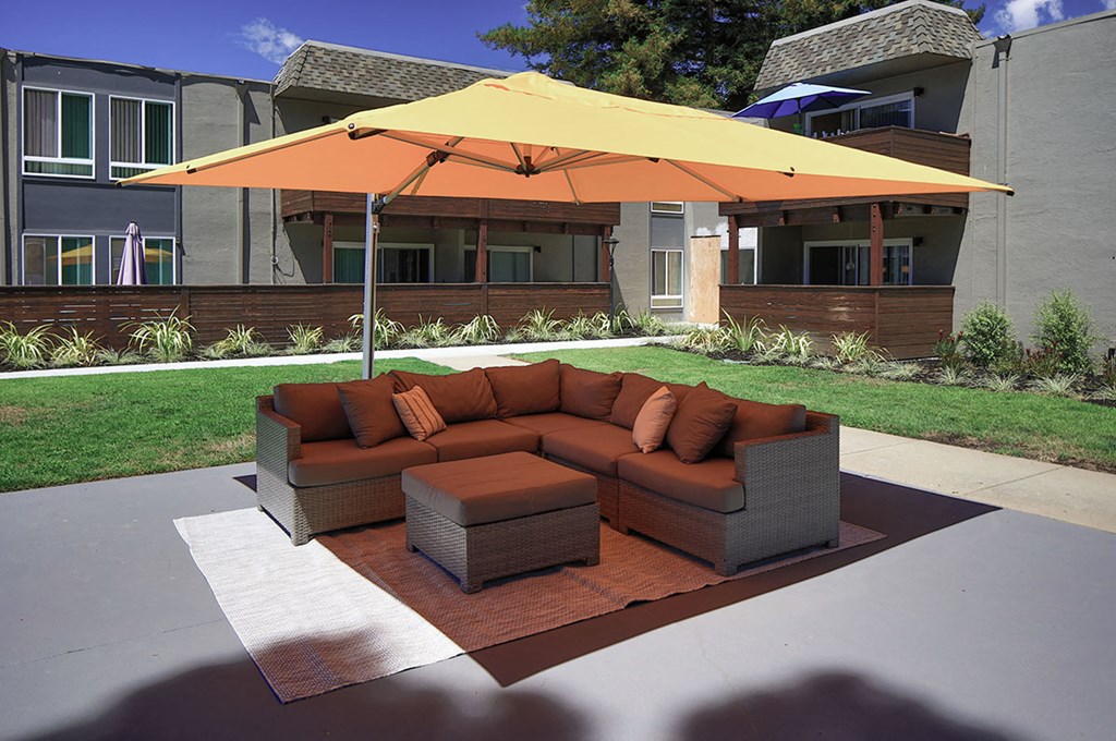 Front Lounge  l Fremont Ca Apartments for rent