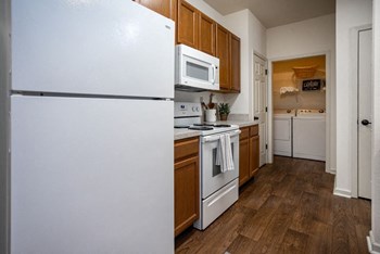 2901 Legacy Pointe Way 1-3 Beds Apartment for Rent - Photo Gallery 9