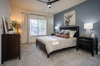 2901 Legacy Pointe Way 1-3 Beds Apartment for Rent - Photo Gallery 11