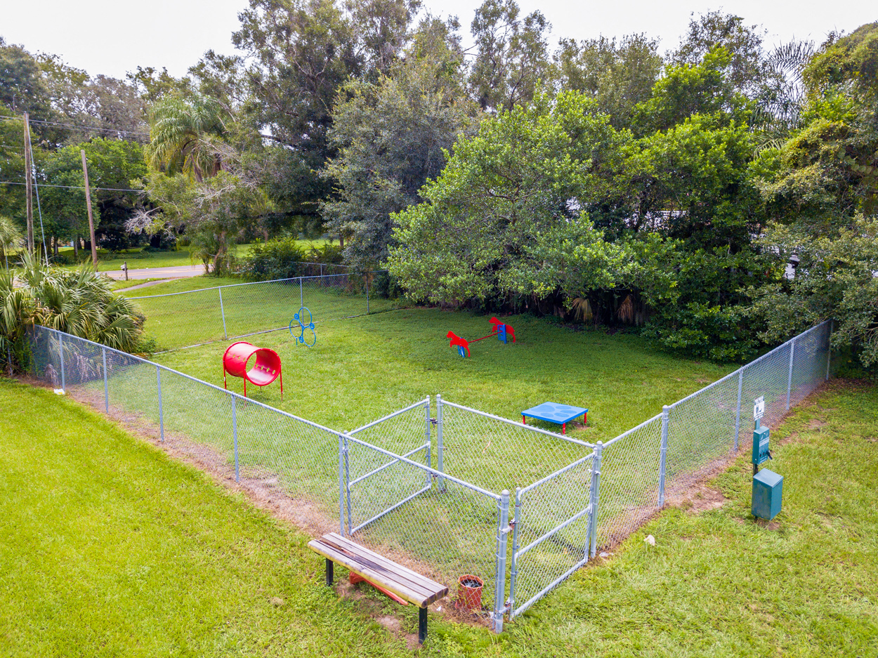 Dog Park at Laurel Oaks Apartments in Tampa, FL