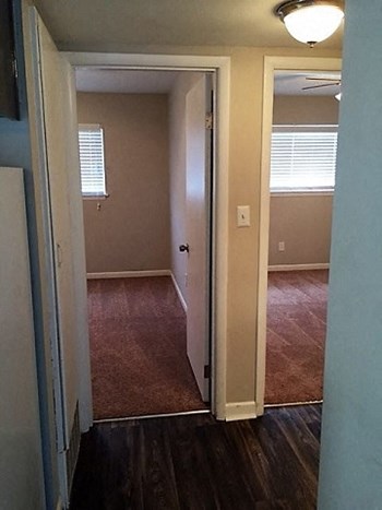 3225 Avenue S Apt H 1-3 Beds Apartment for Rent - Photo Gallery 5