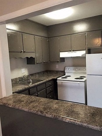 3225 Avenue S Apt H 1-3 Beds Apartment for Rent - Photo Gallery 6