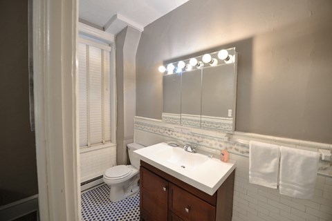 302 South 12th Street Studio-1 Bed Apartment for Rent - Photo Gallery 10