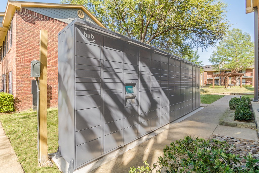 The View on Fox Creek located  at 201 W Southwest Pkwy, Lewisville, TX 75067.